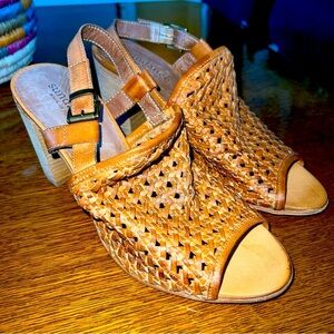 Sundance Woven Cognac Open Toe Slingback Buckle Sandals EU 40/USA 9